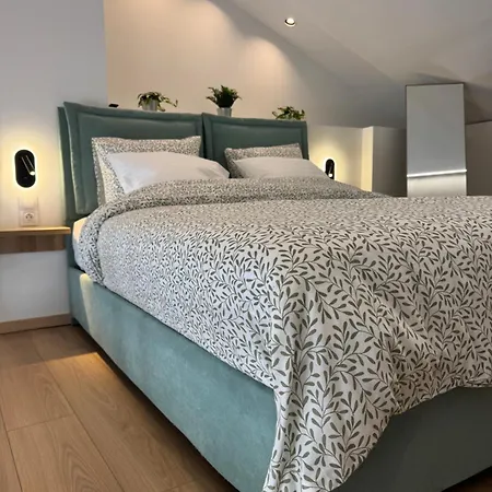 Arches House Private Parking Apartman *