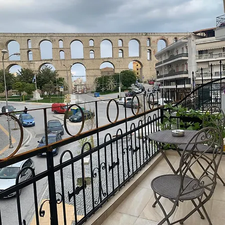 Arches House Private Parking