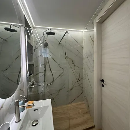 Apartment Arches House Private Parking