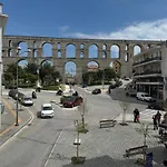 Arches House Private Parking