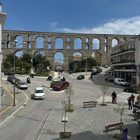 Arches House Private Parking