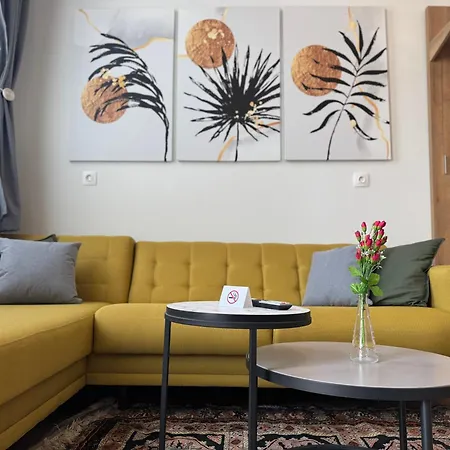 Arches House Private Parking