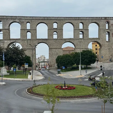 Appartamento Arches House Private Parking